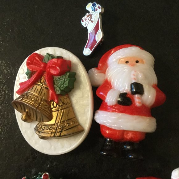 Old Christmas Brooches & earrings - Picture 2 of 4